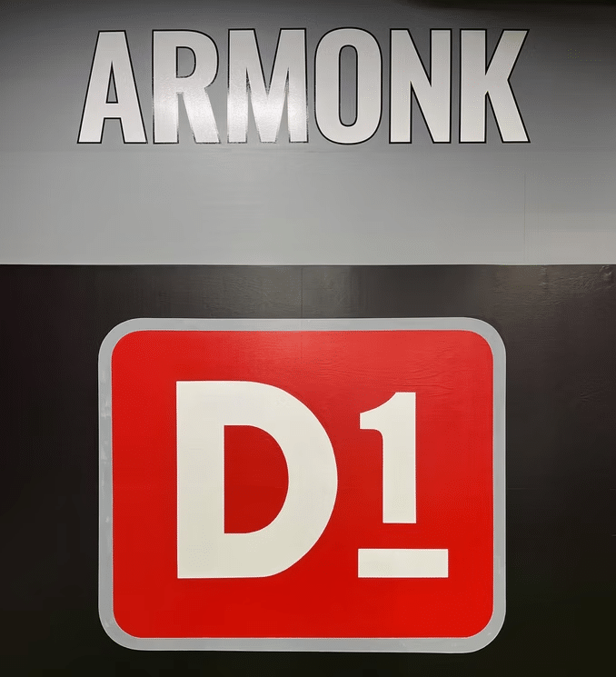 ArmonkHand-Painted and Vinyl Lettering Gallery